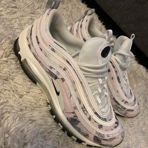Nike Airmax blush floral print